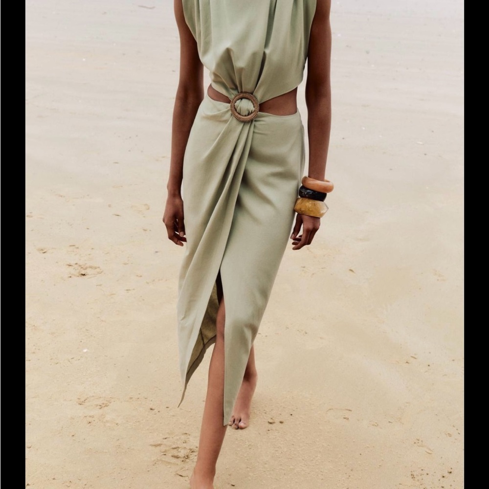 Zara Chic Cut Out Midi Dress with Buckle - mint